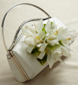 The FTD� White Purse D�cor